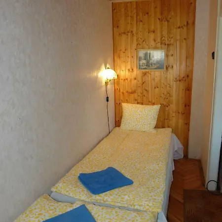 Mecsek Ueduelo Ingyenes Klimaval 300 M-Re A Fuerdotol Apartment Harkány Exterior photo